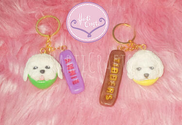 Dog w/ Nametag Keychain (Custom)